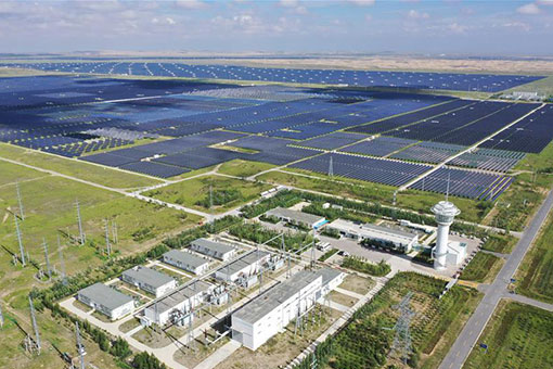 Chine : centrale photovolta&iuml;que dans un parc industriel dans le nord-ouest