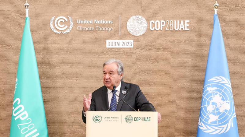 (COP28) Le chef de l'ONU appelle les pays développés à pleinement honorer leurs engagements climatiques